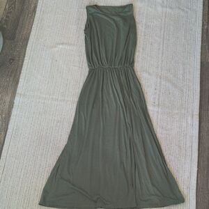Elegant Green Sleeveless Dress